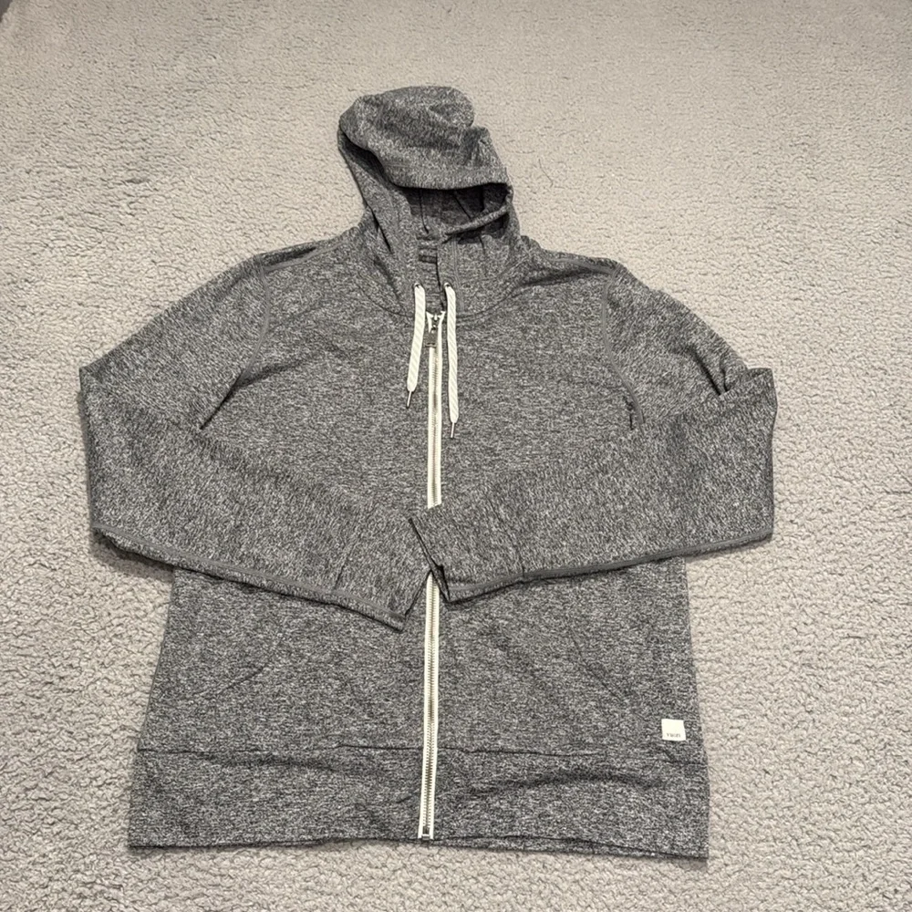 Vuori Halo Performance Hoodie 2.0 Men's Zip-Up Sweater in Heather Grey size S